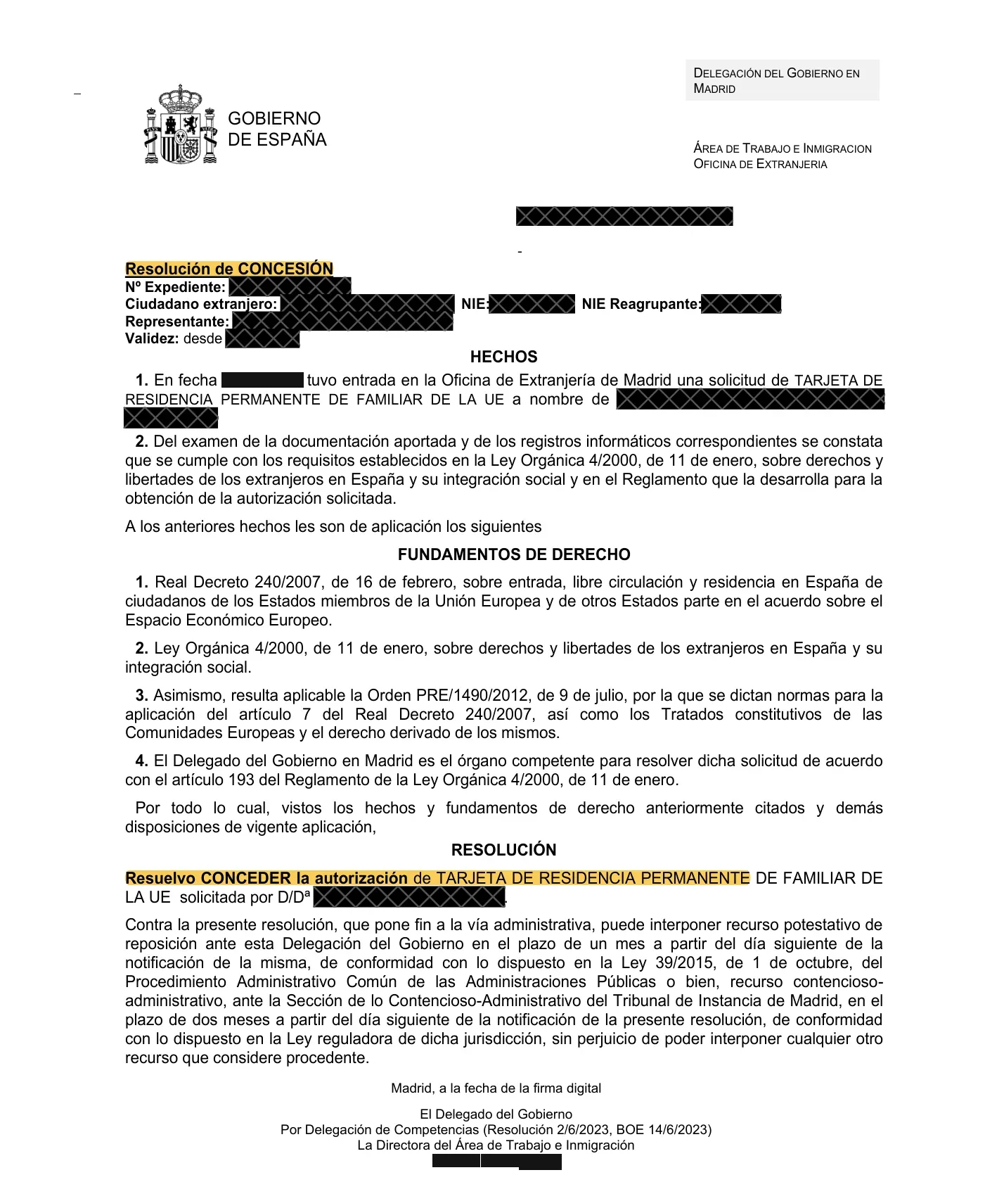 Resolución de concesión de tarjeta de residencia permanente de familiar de la UE, documento anonimizado